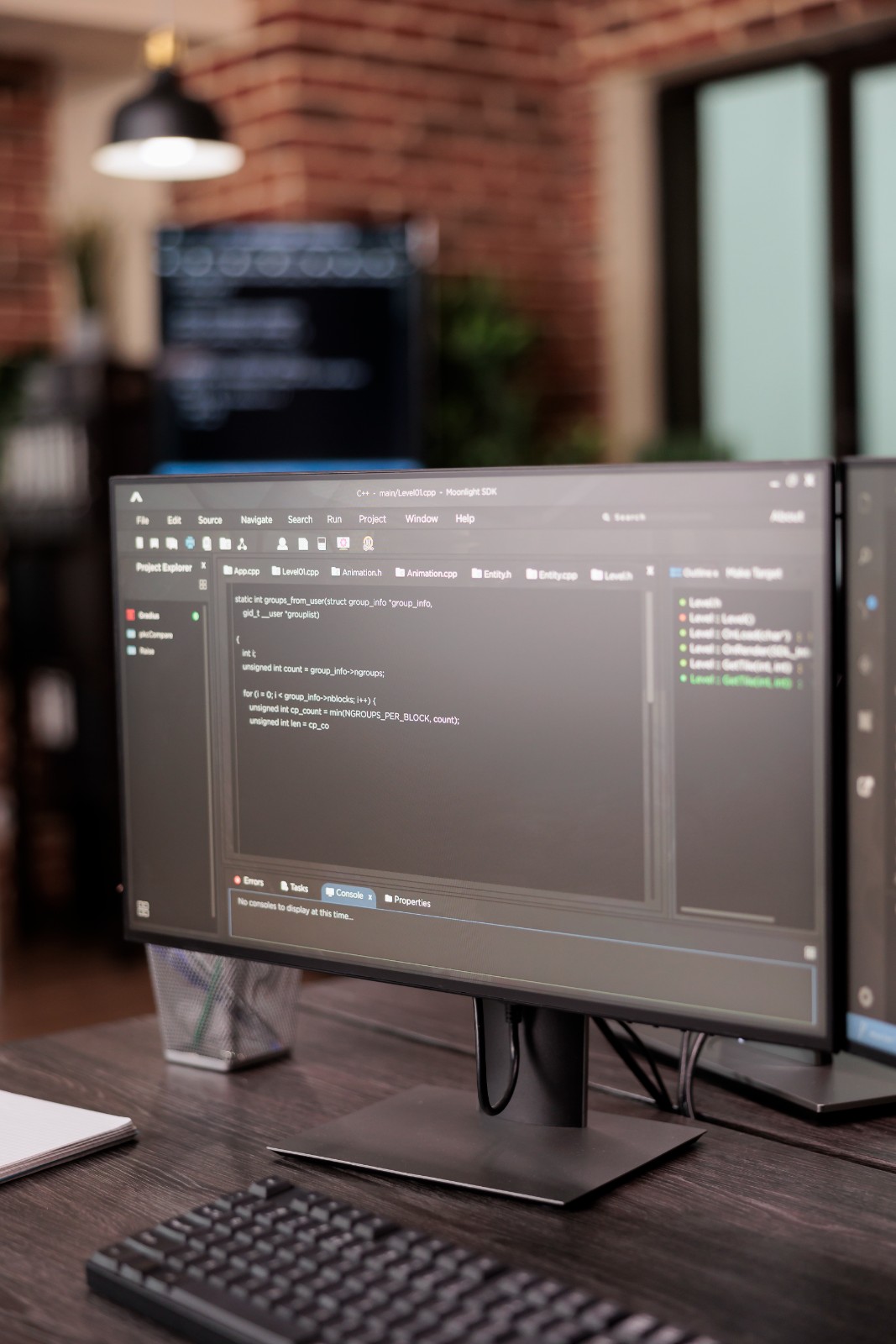 Full stack development training covering frontend design, backend programming, and database integration